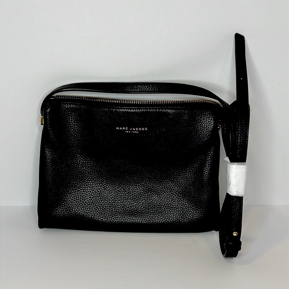 NWOT. MARC JACOBS Black Full Grain Leather Crossbody Bag